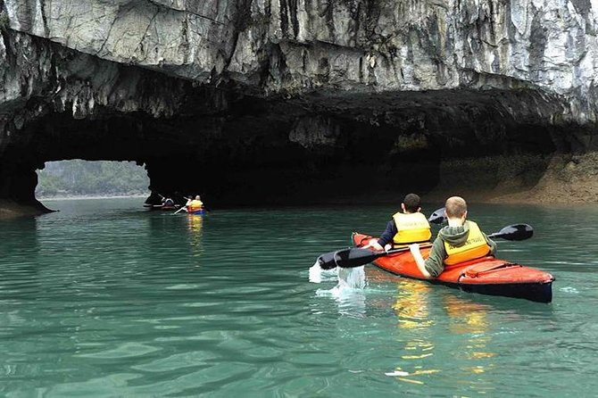 Top 1 Ha Long-Lan Ha Bay Luxury 5 Star Cruises & Balcony Cabin - Cabin Reality Check: Balcony, A/C, and a Private Bathroom