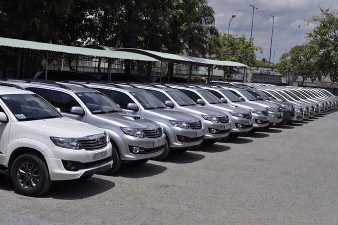 (TOP) Private car: Hanoi/Noi Bai Airport (HAN) from/to Ha Long - Pickup and Name-Sign Meet: Where You Actually Find Your Driver