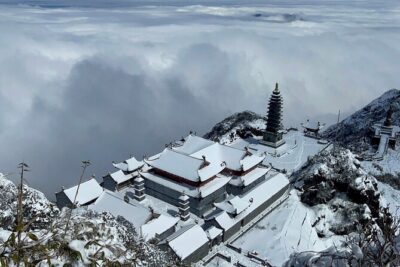 Tour to Sapa town and Cat Cat Village at the Fansipan Mountain - Fansipan Cable Car Time: The Peak Is Worth It, But Weather Runs the Show