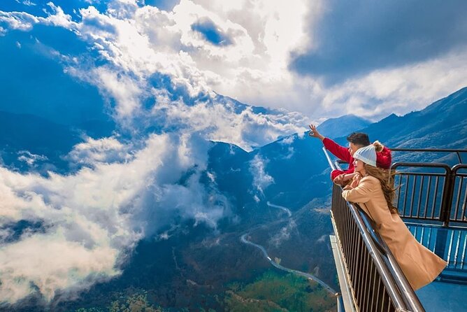 Tour to Sapa town and Cat Cat Village at the Fansipan Mountain - Sapa Town Feel: City Energy vs. Trail Time