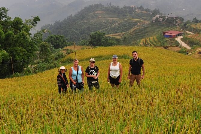 Trekking Sapa - Bac Ha Market: Sleep on Train & Homestay - Getting Out of Hanoi: Overnight Train to Sapa