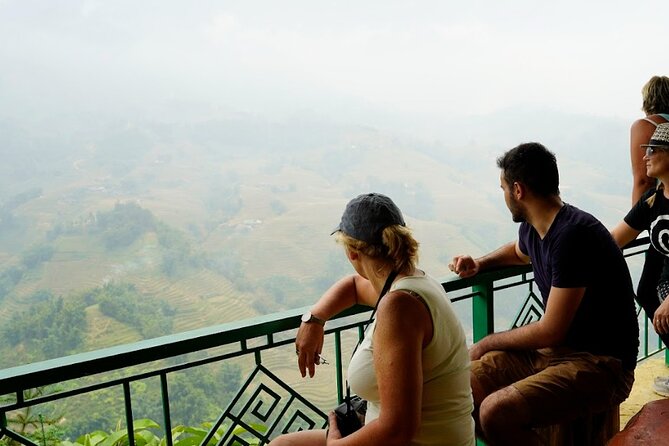 Trekking Sapa - Bac Ha Market: Sleep on Train & Homestay - Bac Ha Sunday Market: Colorful Trading, Old Patterns, and Hoang A Tuong’s Castle