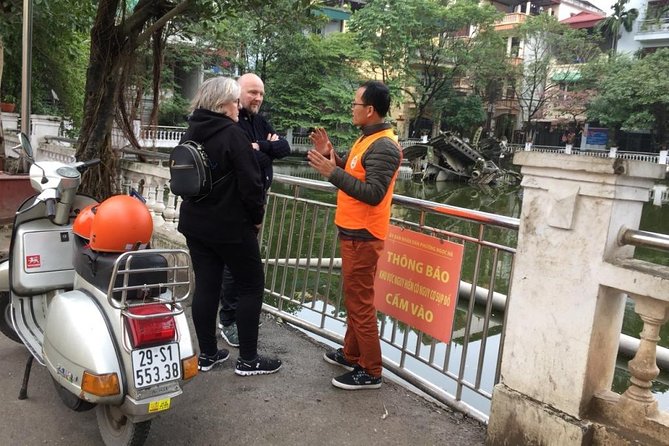 Vespa Tour Hanoi Life Rustic - Stop 4: Thanh Cong apartments, “rooms built in the air,” and a sidewalk music moment