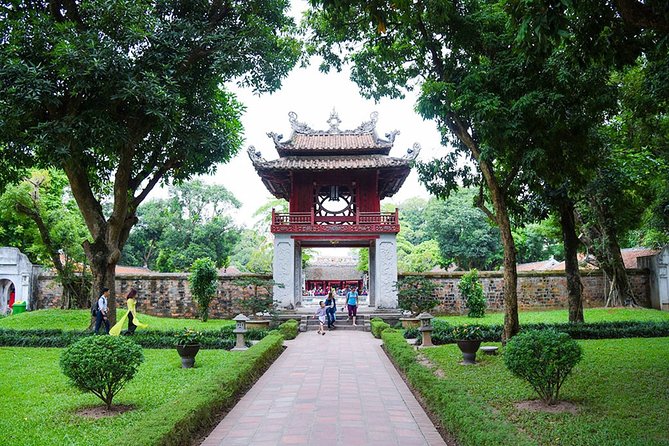 Vietnam Day Trips All-Inclusive, Bus, Guide, Meals & Activities - Ha Long Bay Full Day: Kayaking, Titop Island, Luon Cave, and Sung Sot