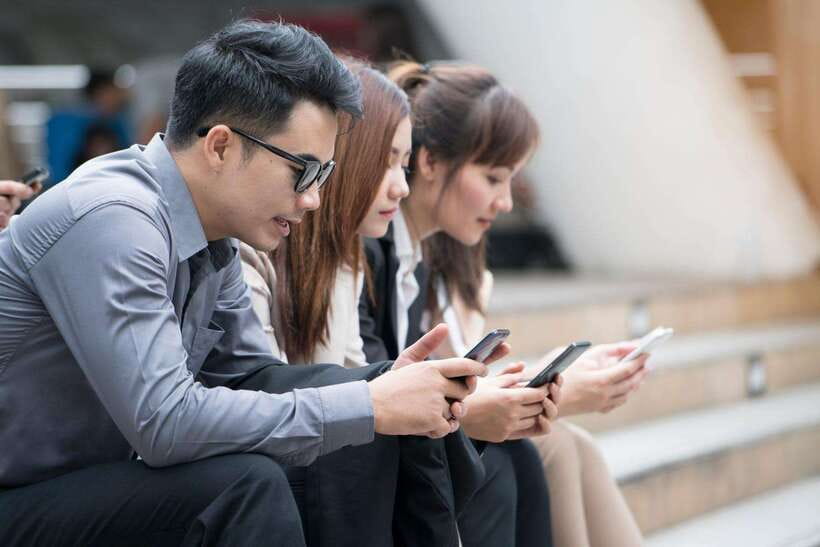 Vietnam: Tourist SIM Card with Mobile Data 5G/4G by Viettel - Using Your 5GB/Day: Speed, Hotspot, and Everyday Performance