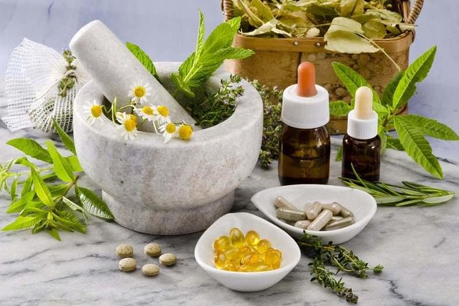 Vietnamese Authentic Traditional Massage - Vietnamese massage in plain terms: pressure, claps, and acupressure