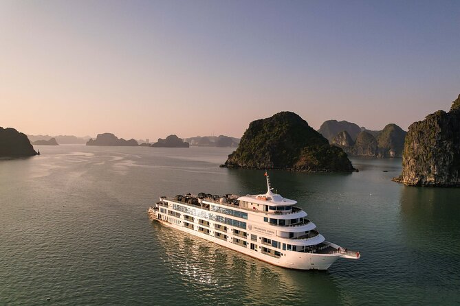VIP Luxury Overnight Cruise Ha Long & Lan Ha Bay from Hanoi - Day 1 on board: luxury cabins and real downtime