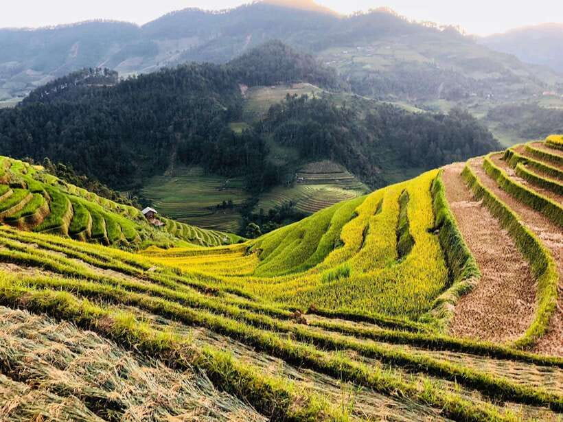 Visit all place in Sa Pa with easy riders - Y Linh Ho Village: quick photos with a bigger payoff