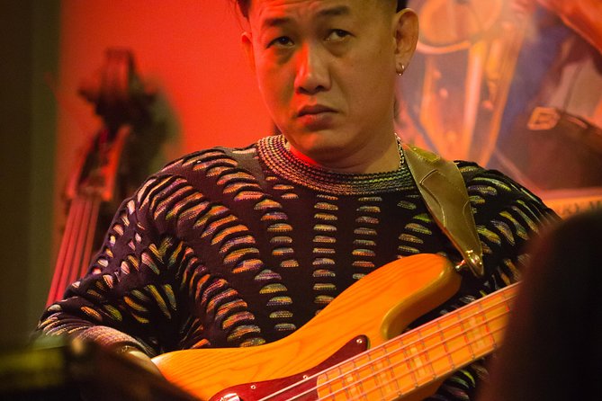 Walking Street Food Tour and Hidden Music - A 6:30 pm Hanoi Night Plan: Street Snacks Then Live Jazz