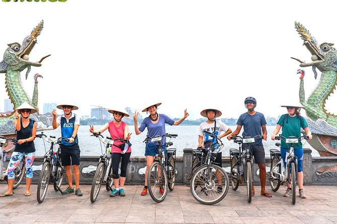 West Lake Journey by E-Bike - Lotus Tea Workshop: Make It, Sip It, Take the Flavor Home
