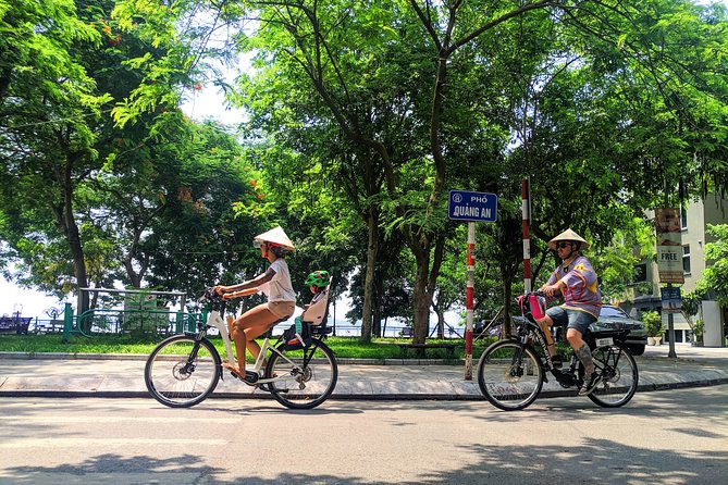 West Lake Journey by E-Bike - Route Highlights: Vong Thi Pagoda, Tran Quoc Island, Tay Ho Temple, and Yen Phu Village