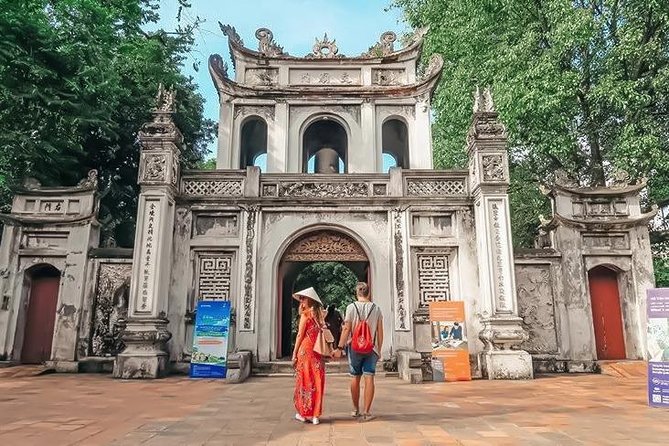 ️ Hanoi Instagram Tour: Most Famous Spots (Private & All-Inclusive) - Long Biên Bridge: the signature Hanoi riverside photo
